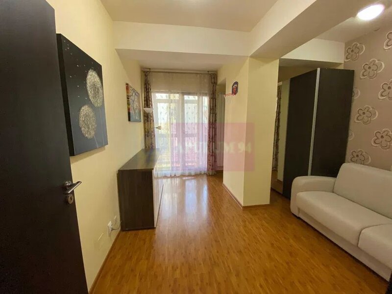 Vanzare apartament cu 3 camere  Decebal,adiacent, 2 parcari